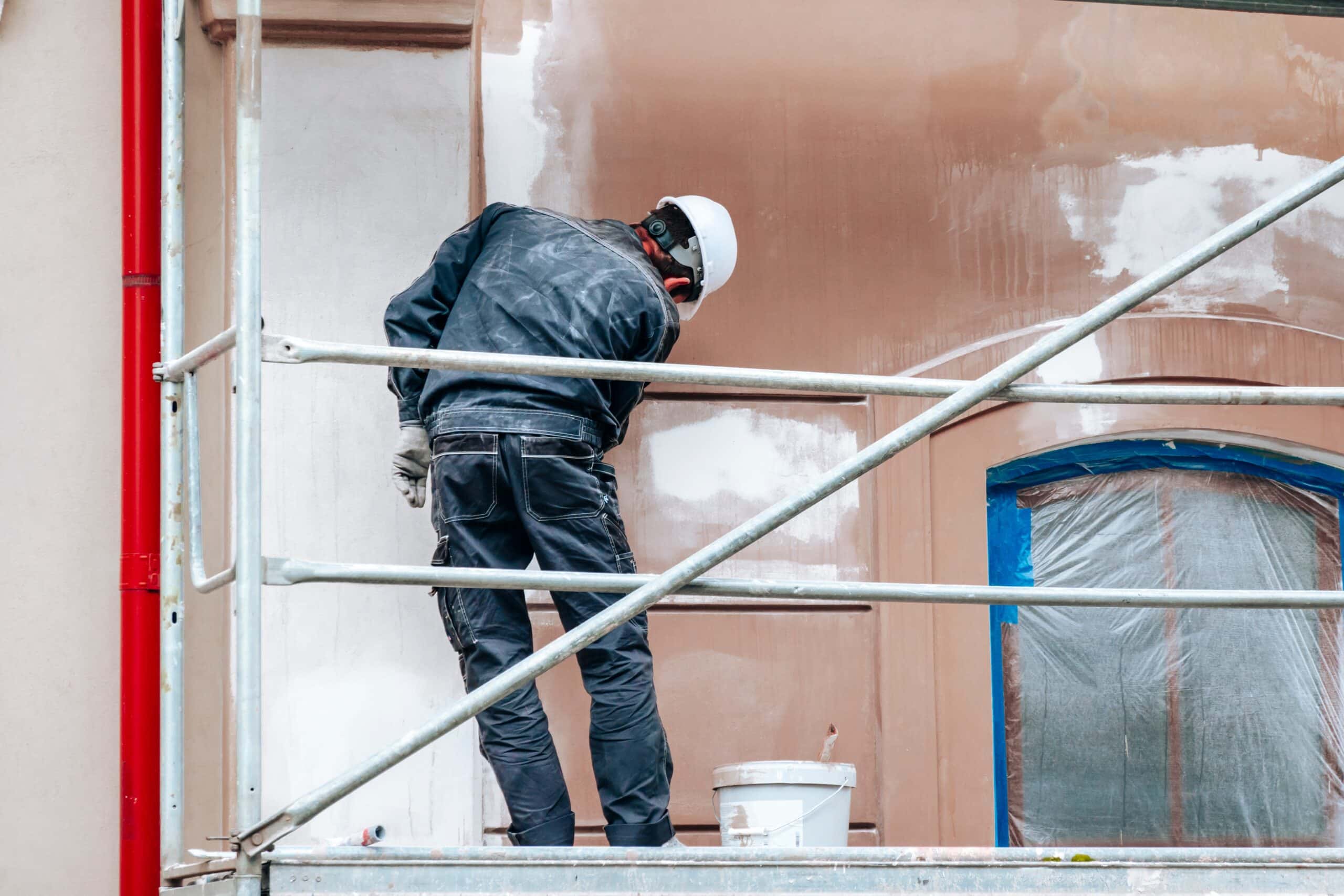 Dans quels cas appliquer une résine hydrofuge façade ?