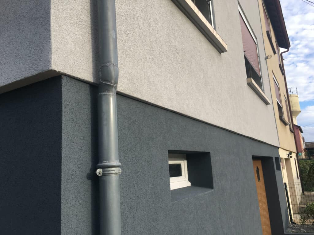 renovation de facade par l'application d'une résine hydrofuge
